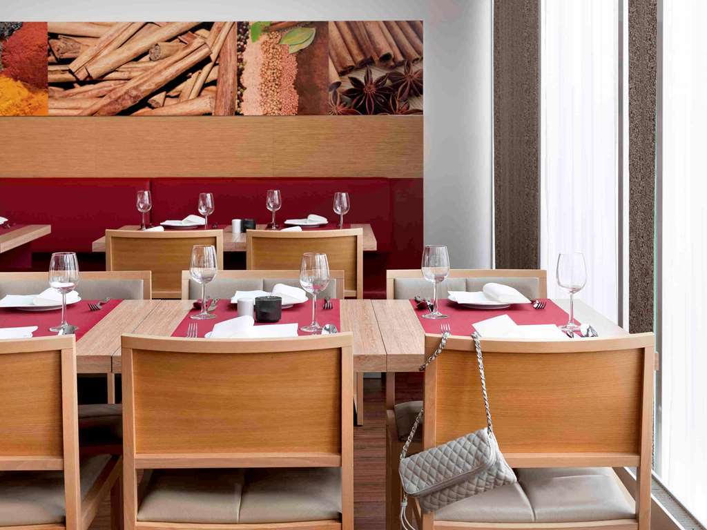 B&B Hotel Muenchen-Schwabing Munique Restaurante foto